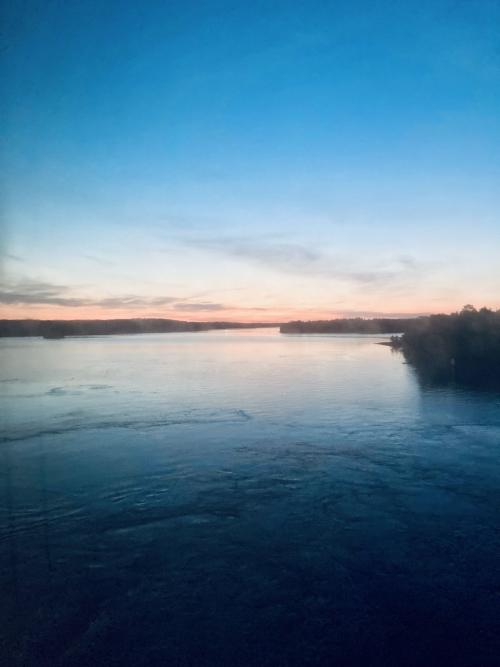 Mitternacht in den Schären von Turku