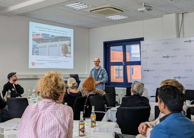 Vortrag und Diskussion am Tag der Pflegenden