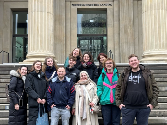 Junge Pflege zu Gast im Niedersächsischen Landtag